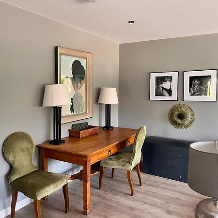The Coach House Apartment Warnham Exterior photo